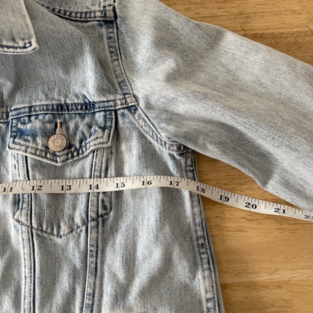 Gap Classic Denim Jacket Women’s Small Light Wash Everyday Layer - Picture 7 of 9
